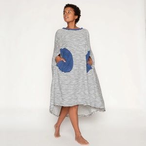 Seea Changing Cape in Blue Venice